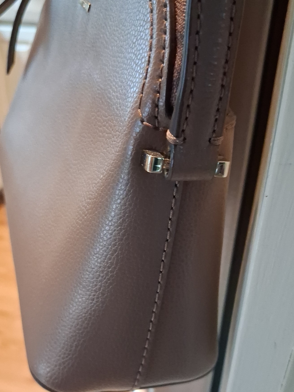 Kate Spade Brown Leather Crossbody Bag with Card Holder - Picture 3 of 10